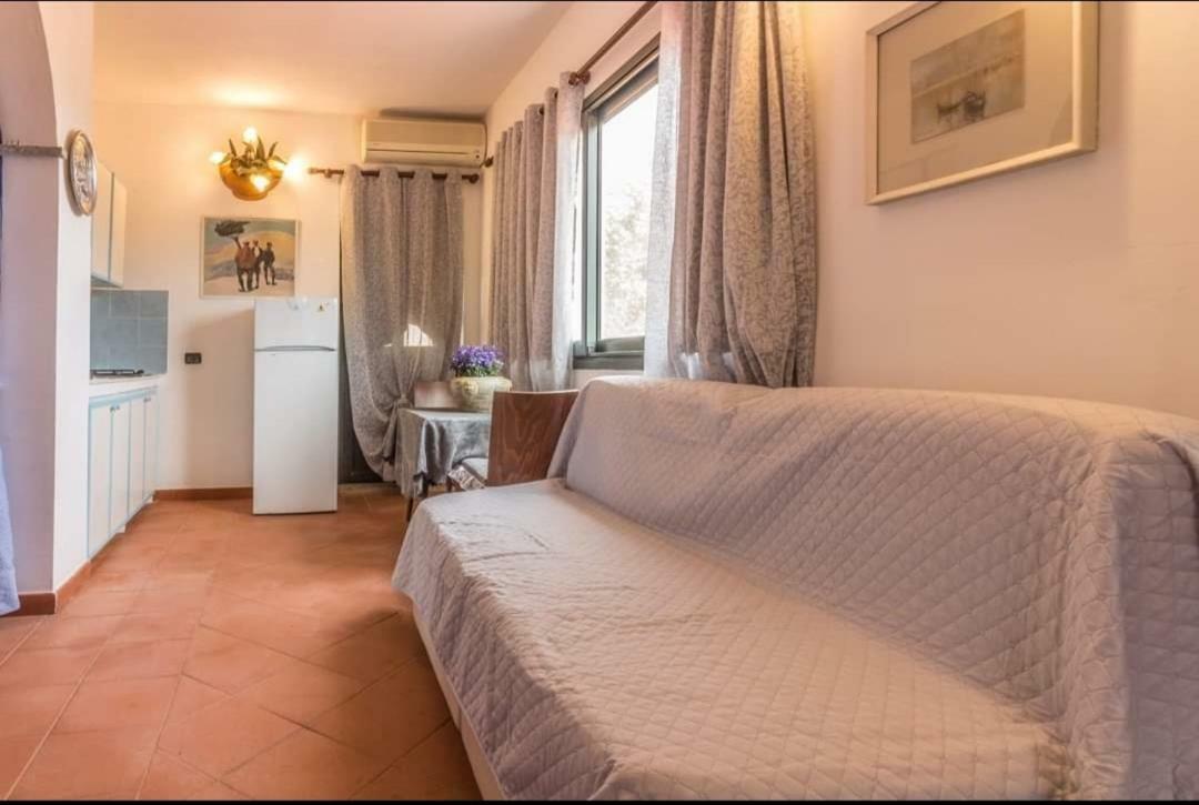 Il Falco Casa Vacanze - Cugnana - Porto Rotondo ภายนอก รูปภาพ